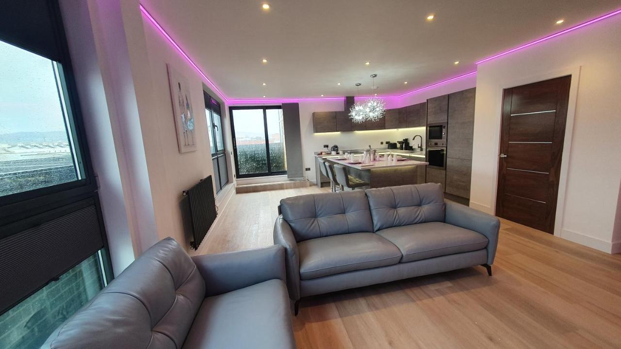 Central Penthouse With Hot Tub & Views 24 Cheltenham Zewnętrze zdjęcie